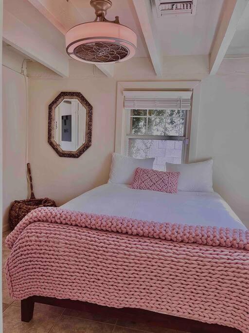 Quaint Historic Cottage In Downtown Финикс Екстериор снимка